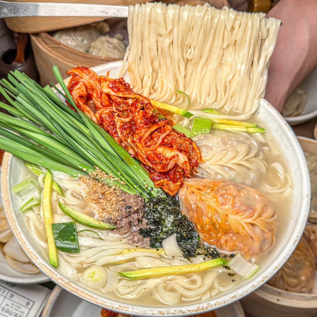 생방송투데이 3836회 오픈RUN - 손만두로 월 1억 매출 달성한 청주 맛집 ‘만승제면소’