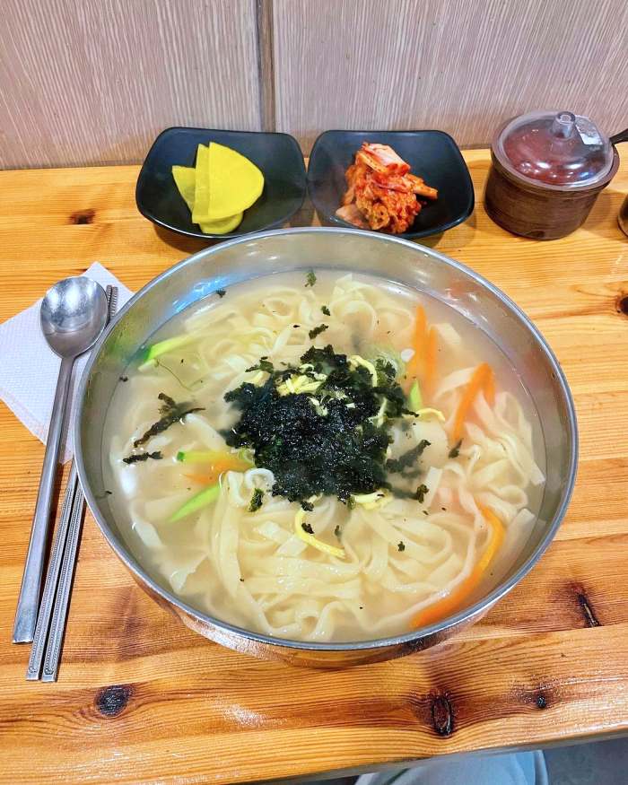 생방송투데이 이천 관고 전통 시장 잔치국수 칼국수 맛집