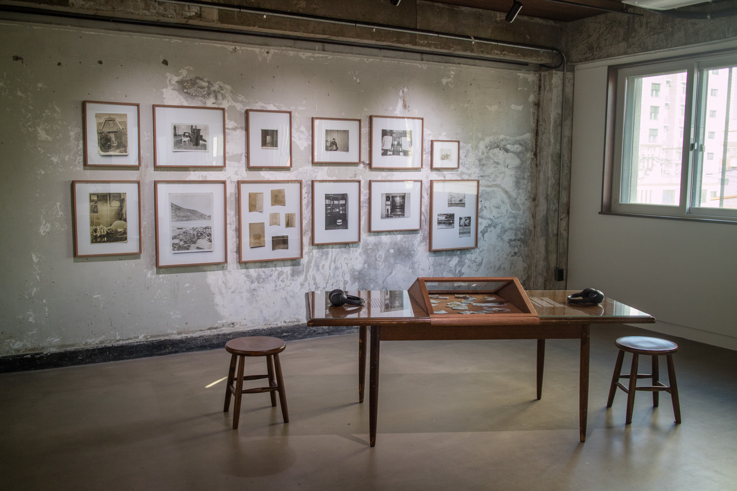 예술의 시간 전시회 산 자와 죽은 자 가운데