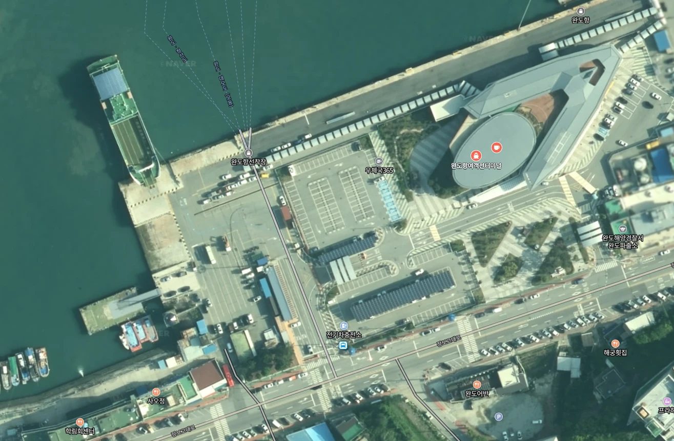 완도 여객선터미널 주차장 인공위성 사진