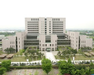 이명현 변호사 법조 입문