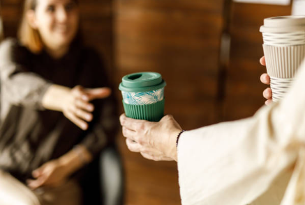 스타벅스 컴포스터블 컵의 의미와 목적, 성분.