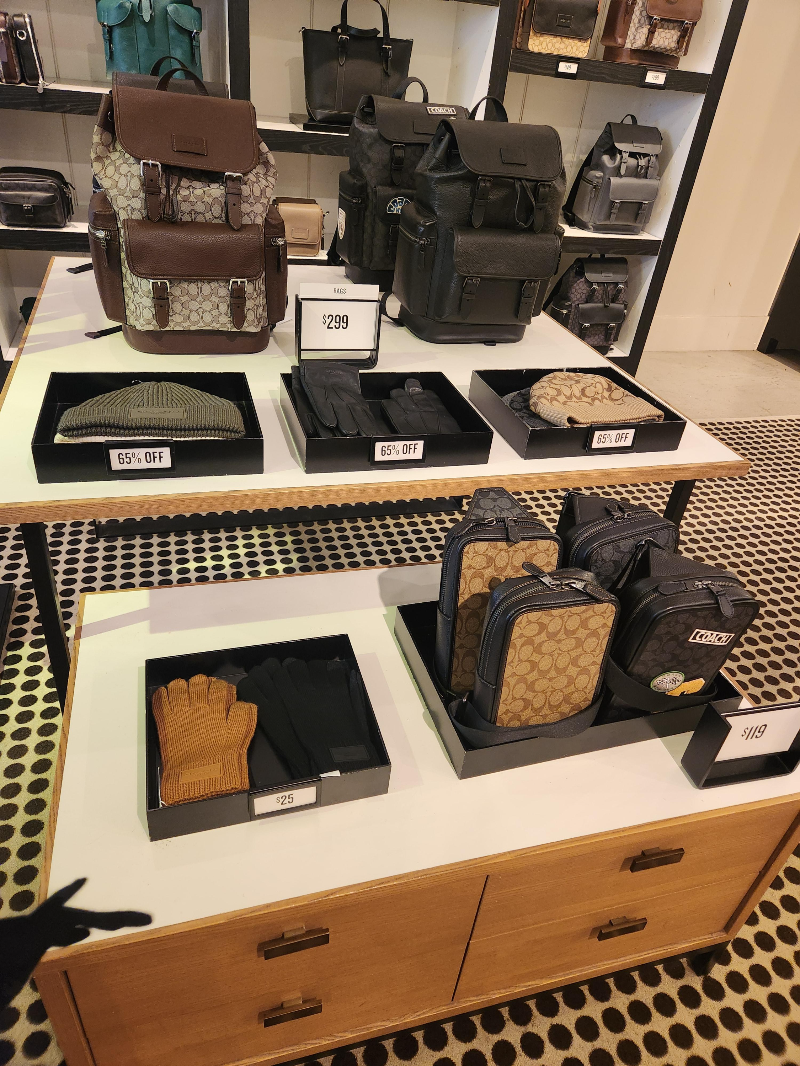 하와이 와이켈레 프리미엄 아울렛 코치 맨즈