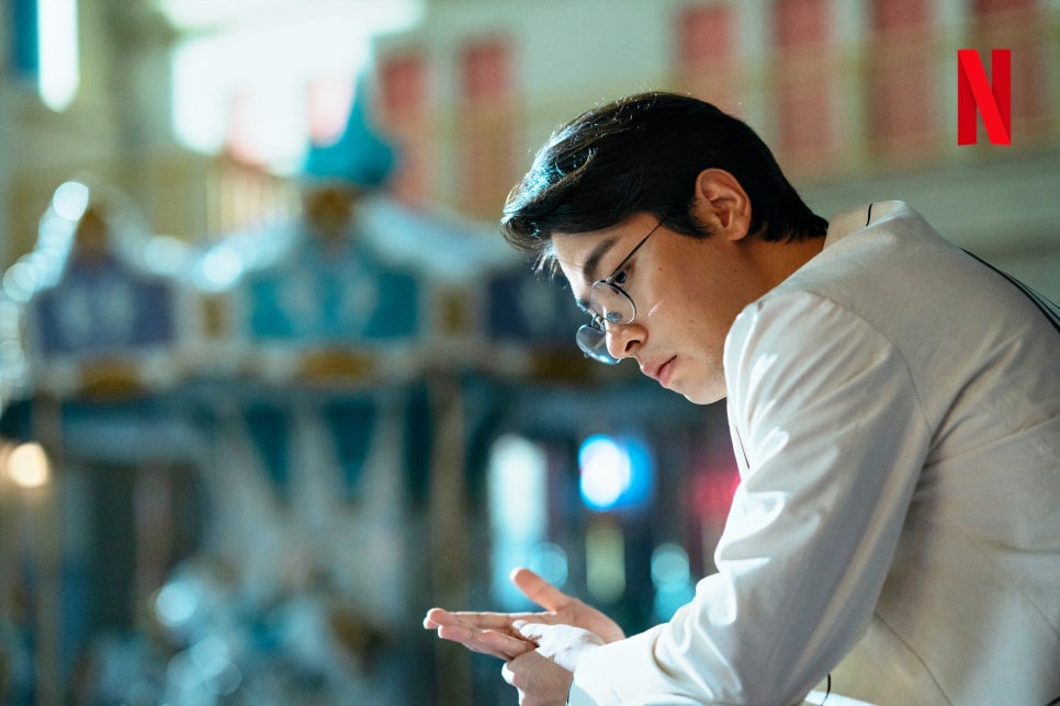 넷플릭스 시리즈 더 에이트쇼 결말 정보 등장인물 출연진 원작 시즌2 쿠키영상