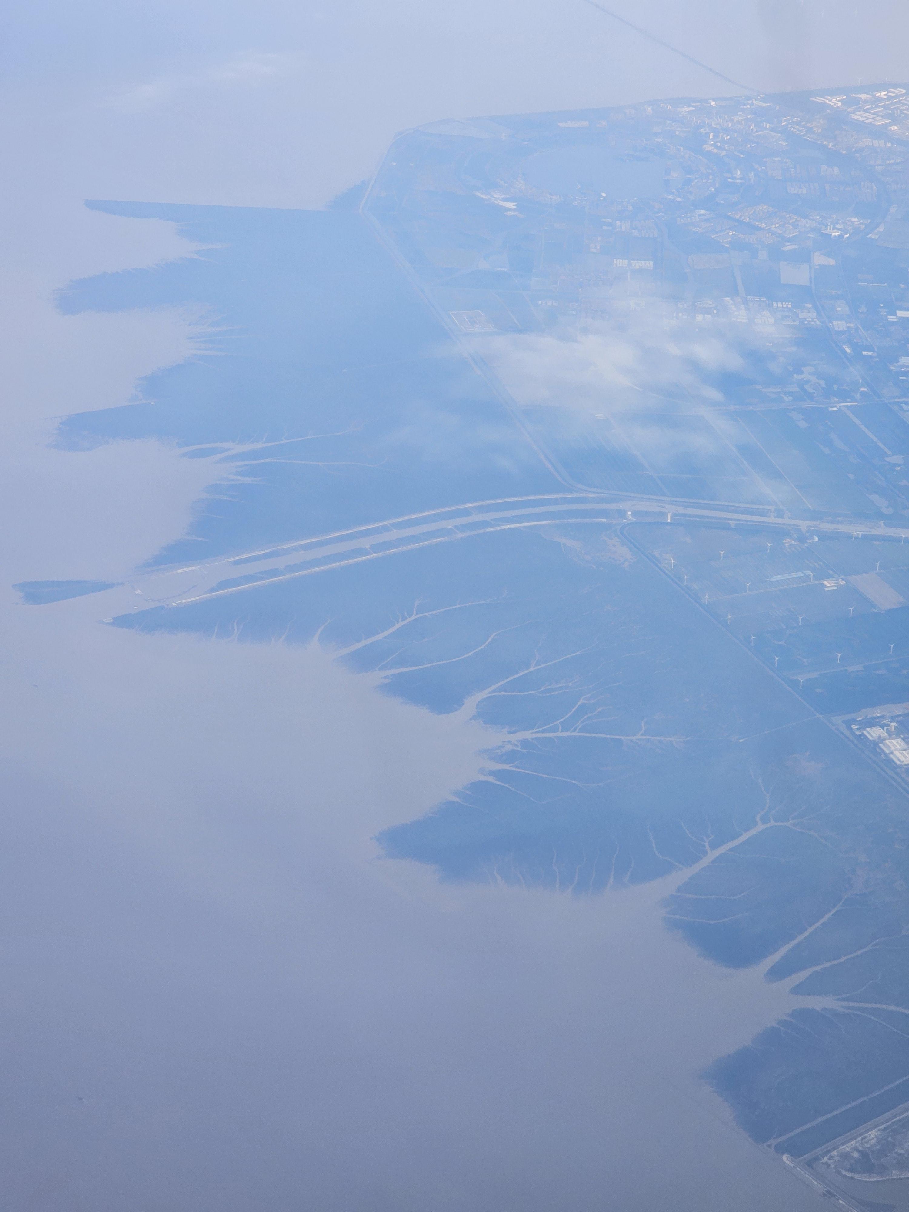 광저우행 비행기 하늘풍경