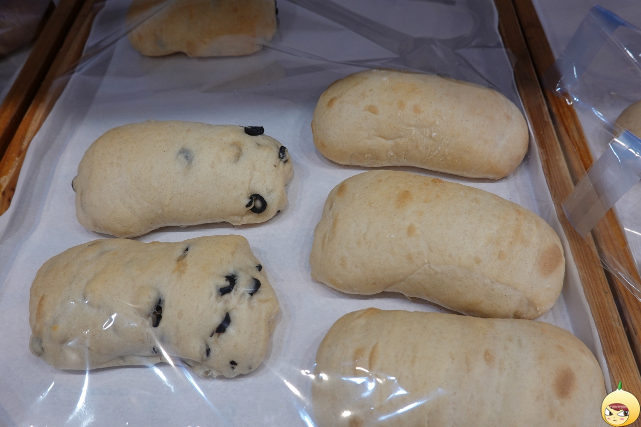 블랙올리브치아바타 & 치아바타