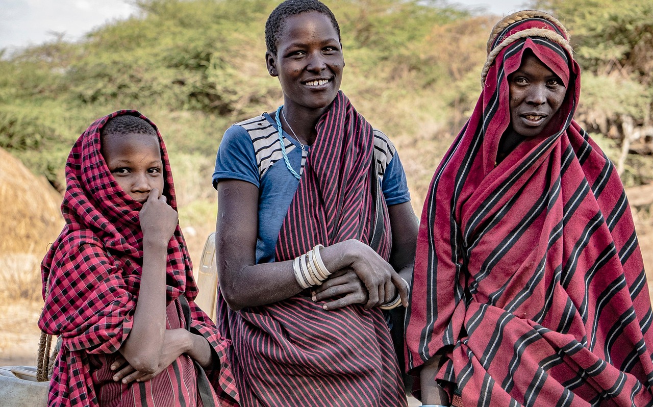 탄자니아 마을 토착민