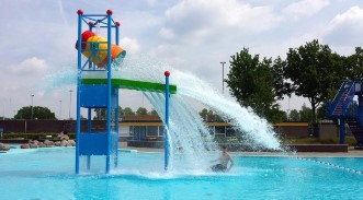 "물놀이 후 귀 통증, 방치하면 중이염까지… 부모가 알아야 할 귀 건강 수칙"