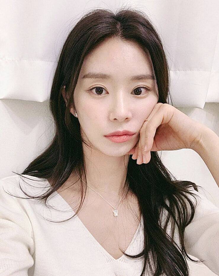 배우-이주빈