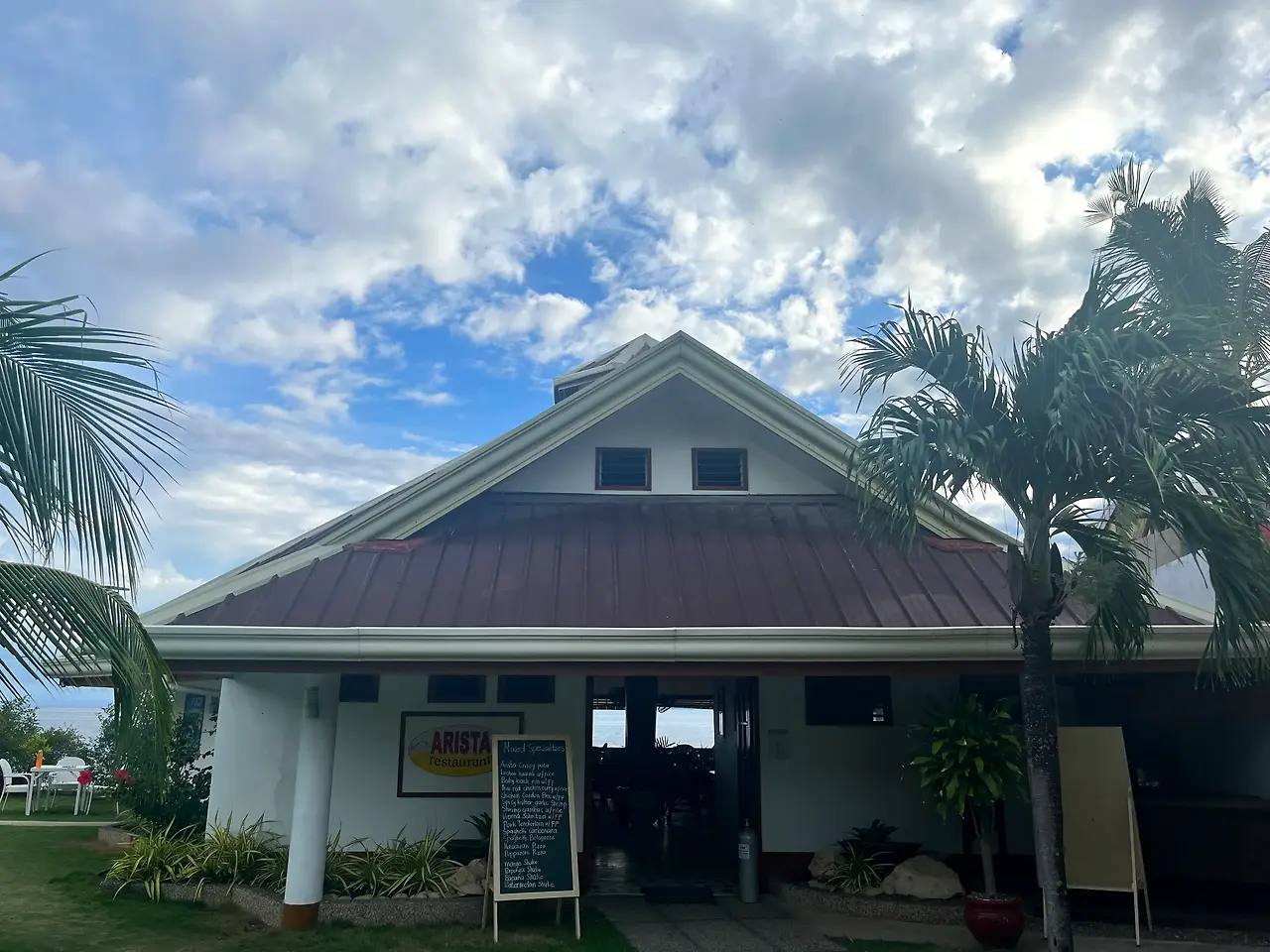 모알보알 쿠오바디스 식당 전경