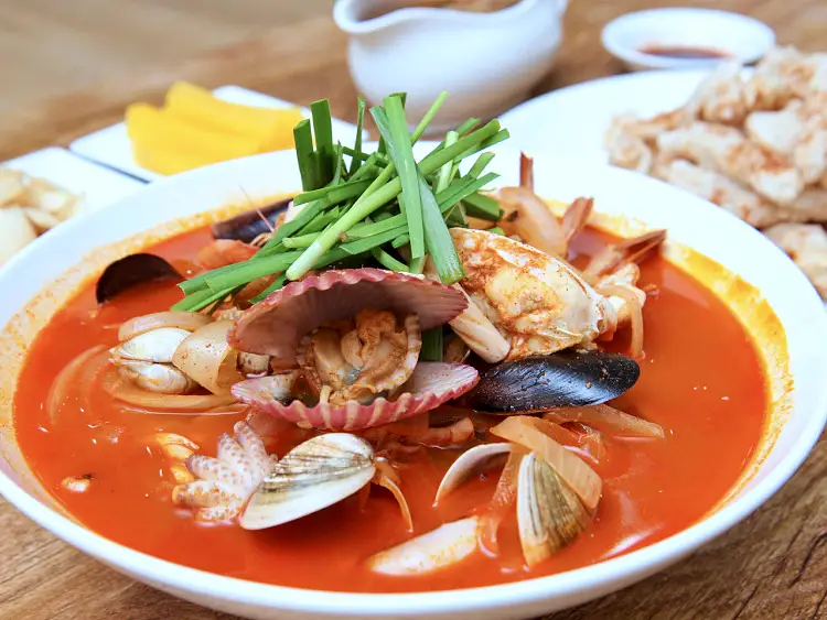 투데이 맛있는 메뉴 특 해물짬뽕, 백짬뽕 하얀 짬뽕 맛있는 식당 추천 통영 맛집