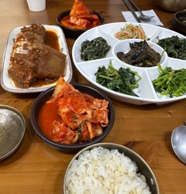 서울-서촌-곰탕-고래-한정식