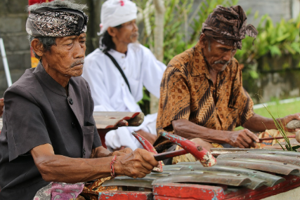 파사르 투카르 바루 – 인도네시아의 교환 장터 축제