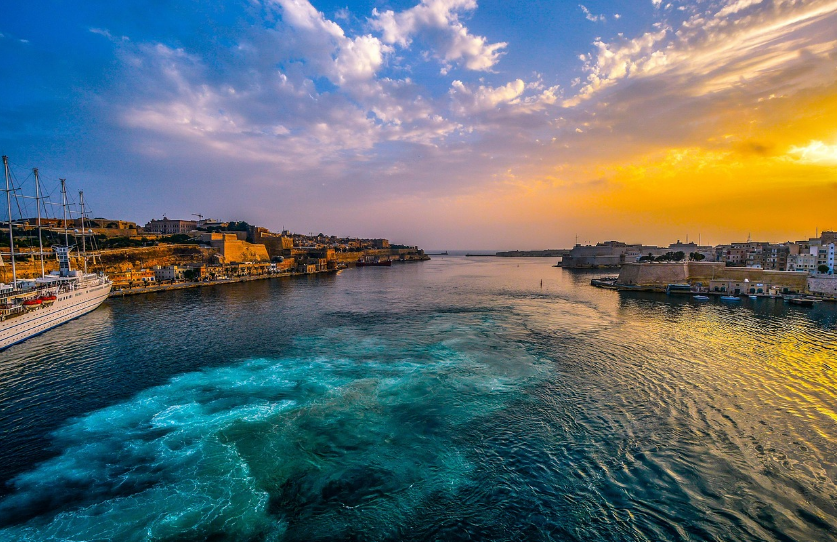 몰타 항구 사진