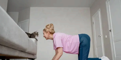 노인분들을 위한 칼슘 흡수를 높이는 스트레칭: 골다공증 예방 운동법과 영양 조합	운동 + 비타민