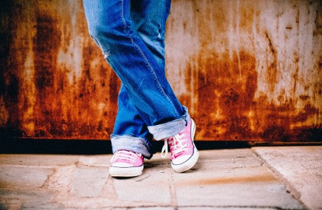 청바지 한 장에 멋이 걸렸다-리바이스, 게스, 스톰