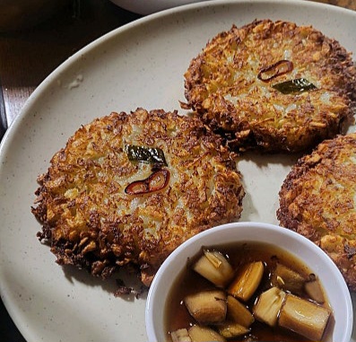 생생정보 진현할머니 김치찌개와 전 밥상