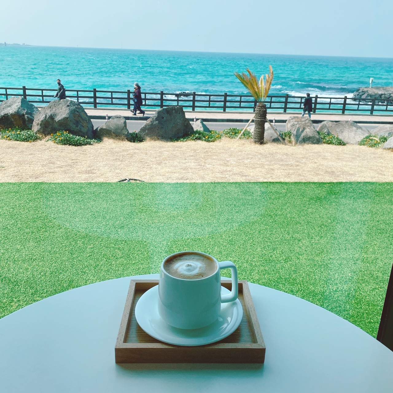 제주 곽지해수욕장 멜팟카페