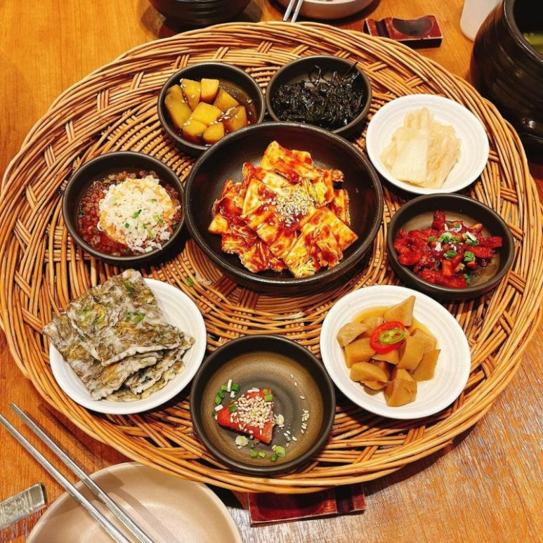 천안 퓨전 한식 맛집, 일이이사