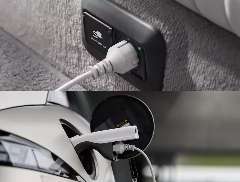 아이오닉 6의 실내 V2L, 실외 V2L 사용 예시입니다.