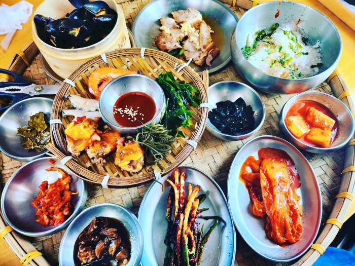 서민갑부 부산 기장 압력솥 전복죽 11첩 반찬 광주리 한상 파는 연 매출 45억 원 슈퍼 리치 갑부 방송 정보