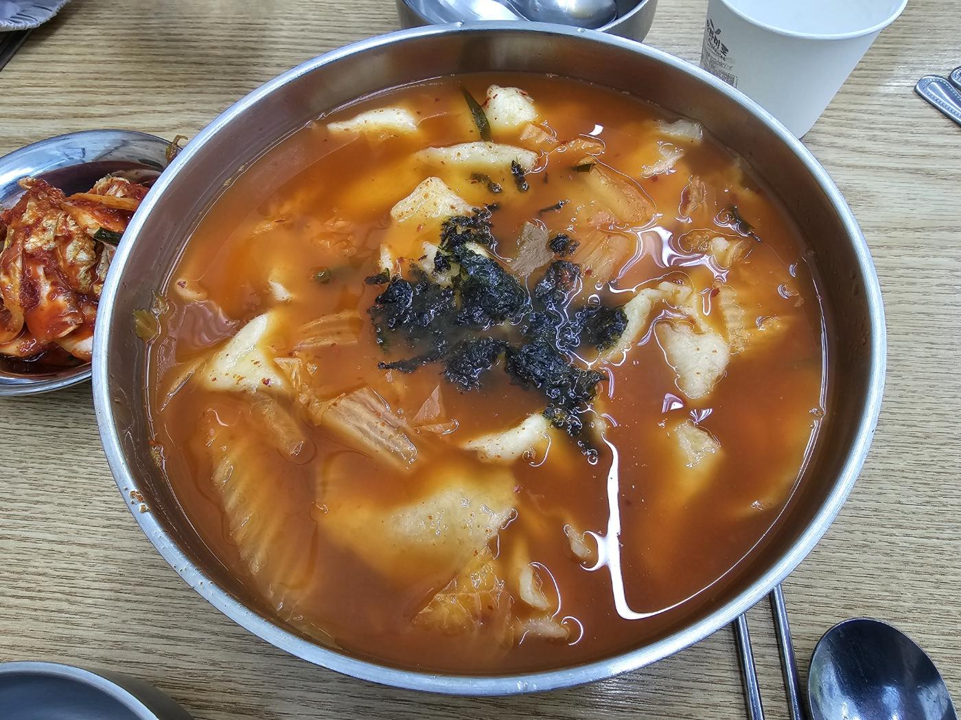 인천_가정동_여수멸치국수_얼큰김치수제비