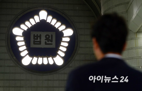 3일 법조계에 따르면 제주지법 형사2부(부장판사 홍은표)는 전날 청소년성보호법 위반(위계 등 추행) 등 혐의로 구속기소된 30대 A씨에 대해 징역 8년을 선고했다고 밝혔다. 사진은 기사 내용과 무관함. [사진=아이뉴스24 포토DB]