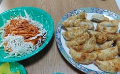 군만두-쫄면