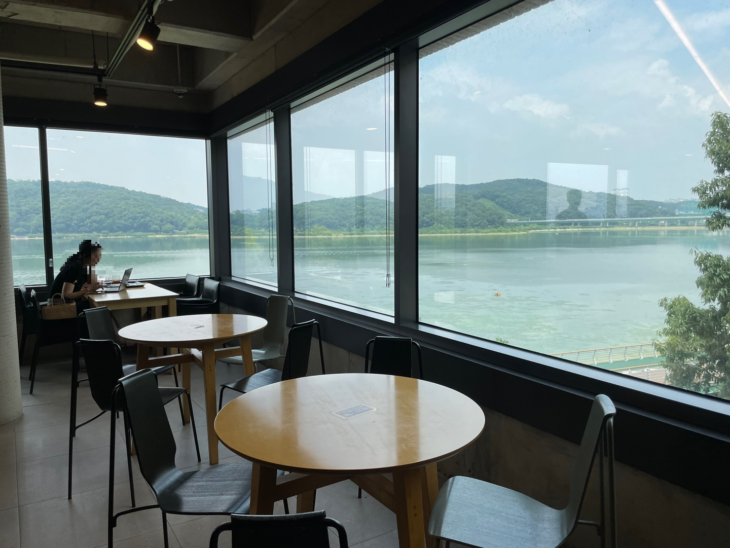 용인 기흥 호수앉기 대형 베이커리 카페