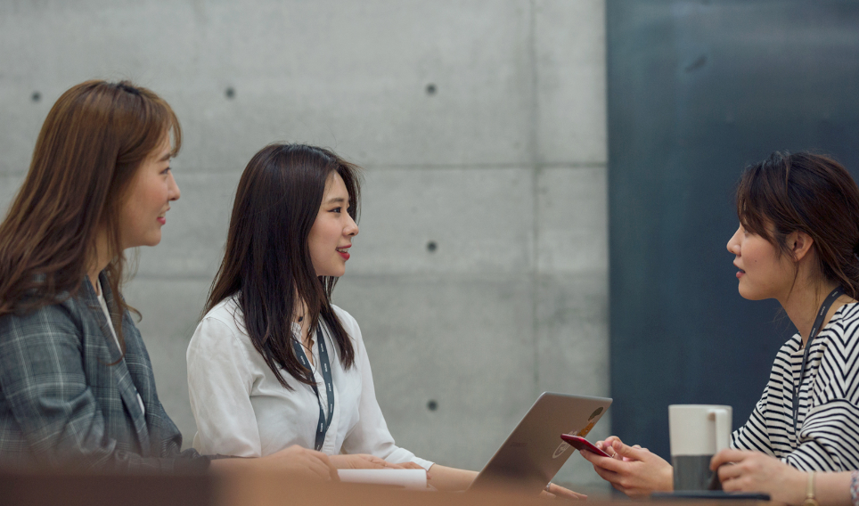 네이버 기업 문화 - How We Work - 중요한 것은 실력과 태도 네이버 기업 문화 - How We Work - 중요한 것은 실력과 태도