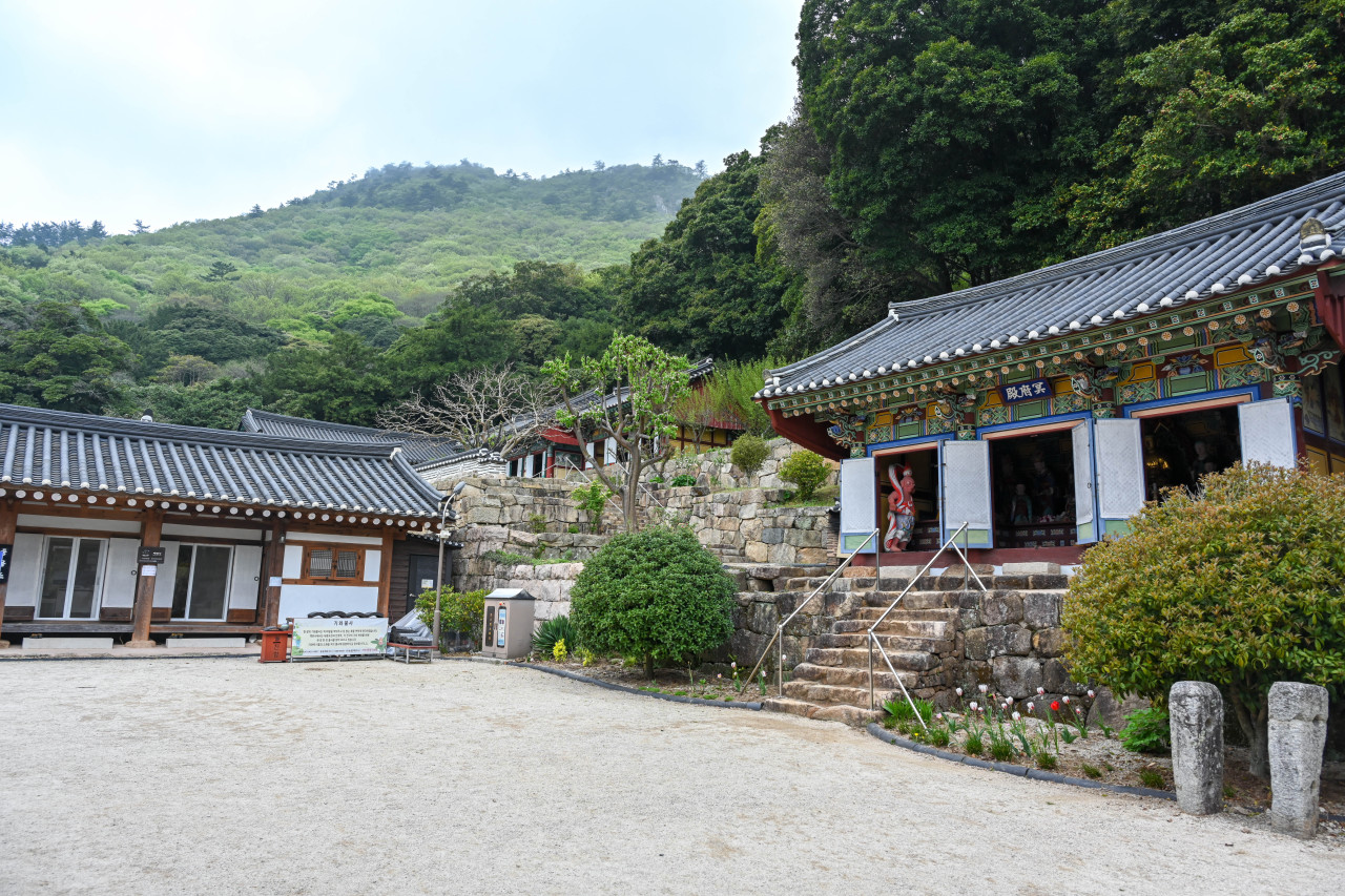 백련사(전남 강진) 이미지