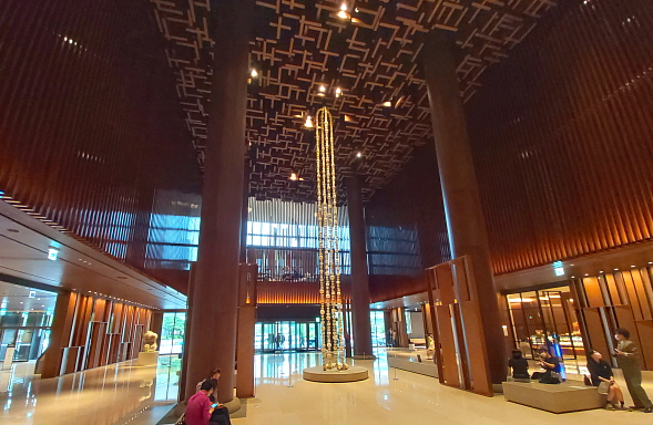 메리어트 호텔 로비