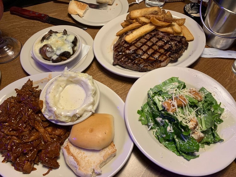 텍사스 로드하우스 메인메뉴