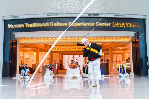 정선 아리랑제, 무대 밖에선 누가 아리랑을 부를까