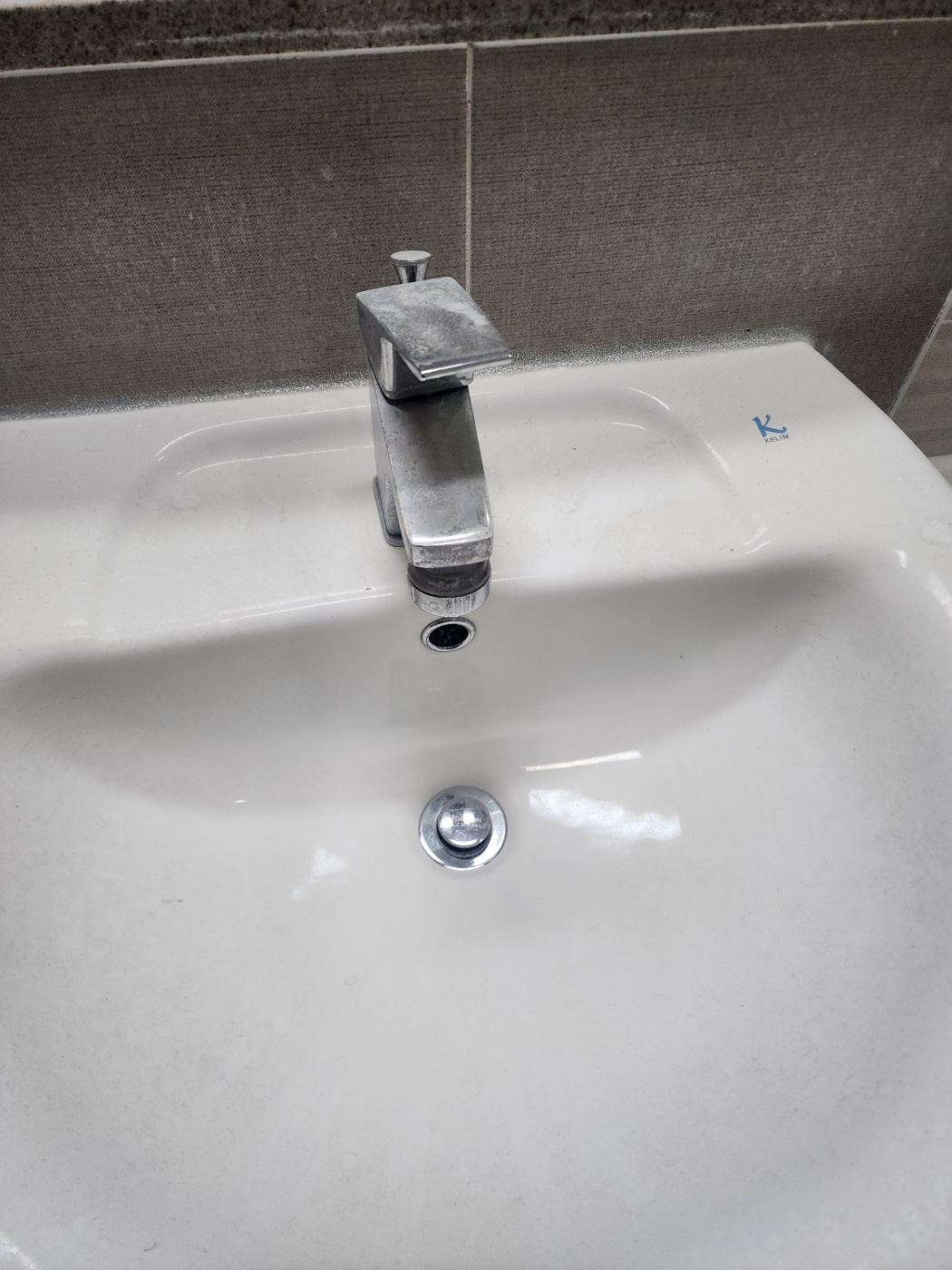 인테리어 전&amp;후 화장실 세면대 교체 사진