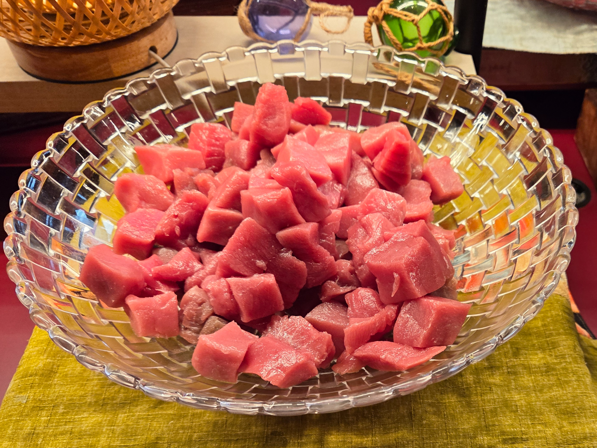 니니누푸리 해산물 뷔페&amp;#44; 두툼한 참치