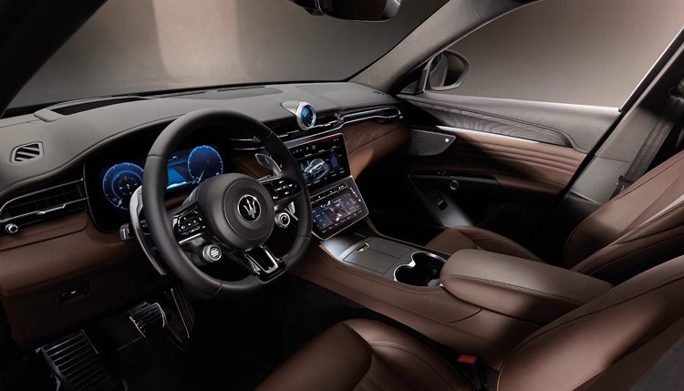 2023-Maserati-Grecale-마세라티-그리칼레-중형-suv