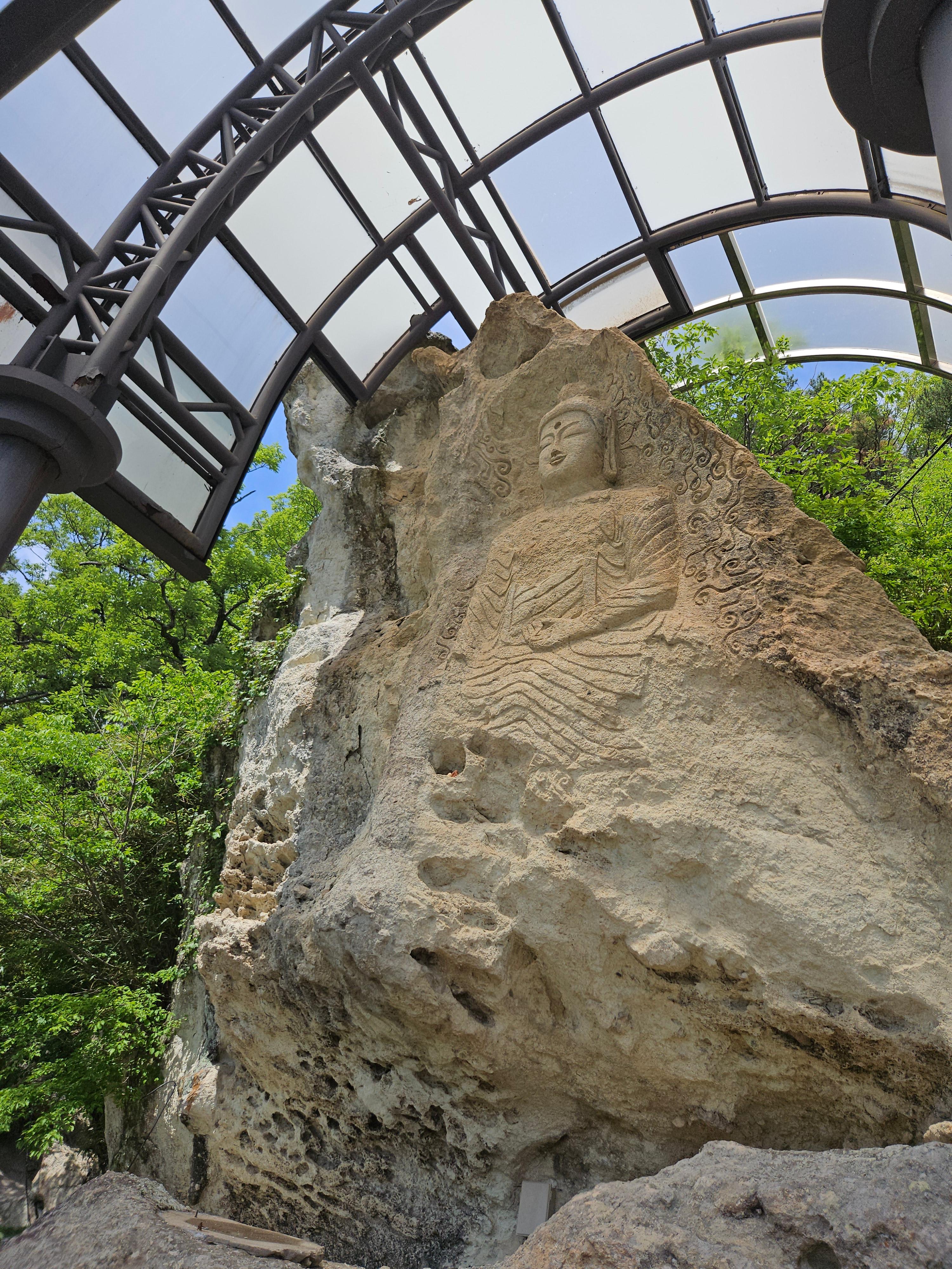 골굴사 석조여래좌상 사진
