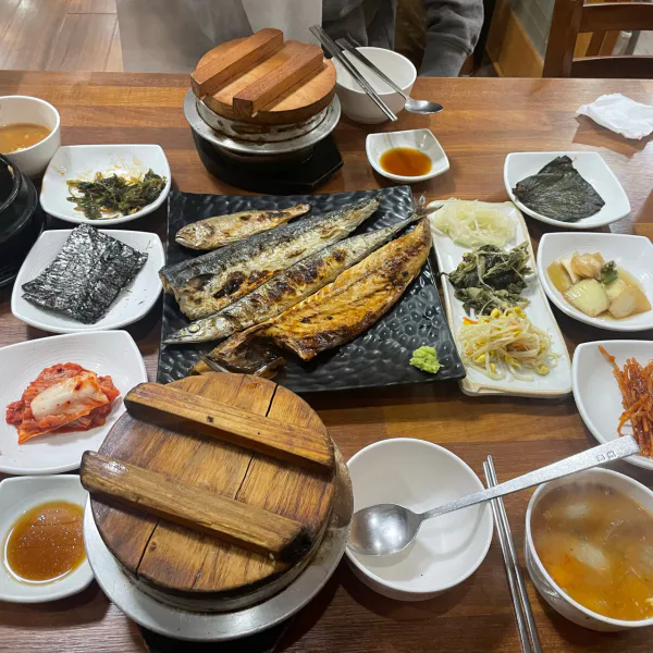 생생정보 대결 맛 대 맛 모둠생선구이 vs 돌솥밥 4총사 음식점 위치