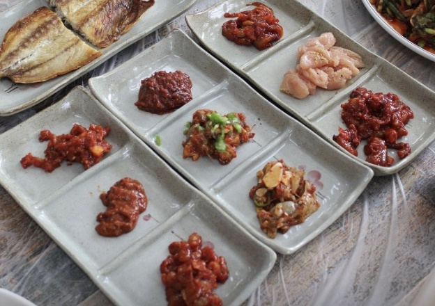 전북부안 곰소등대길밥상