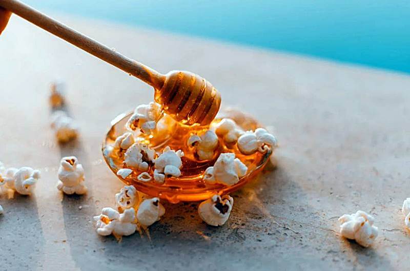 프로폴리스와-팝콘의-모습