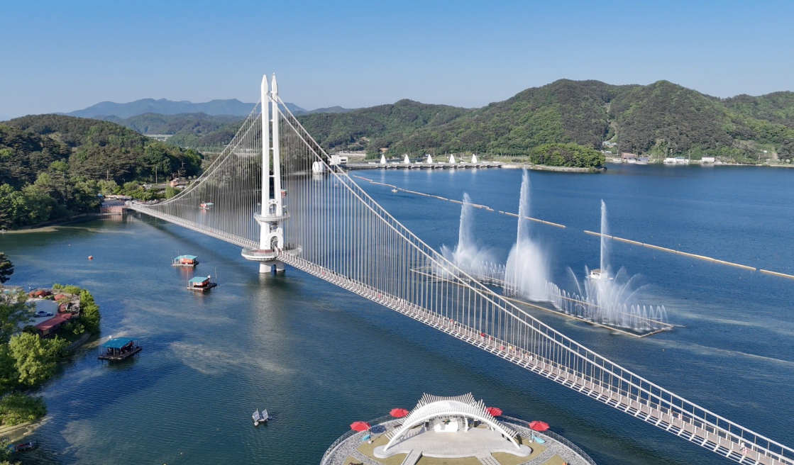 예당호 출렁다리