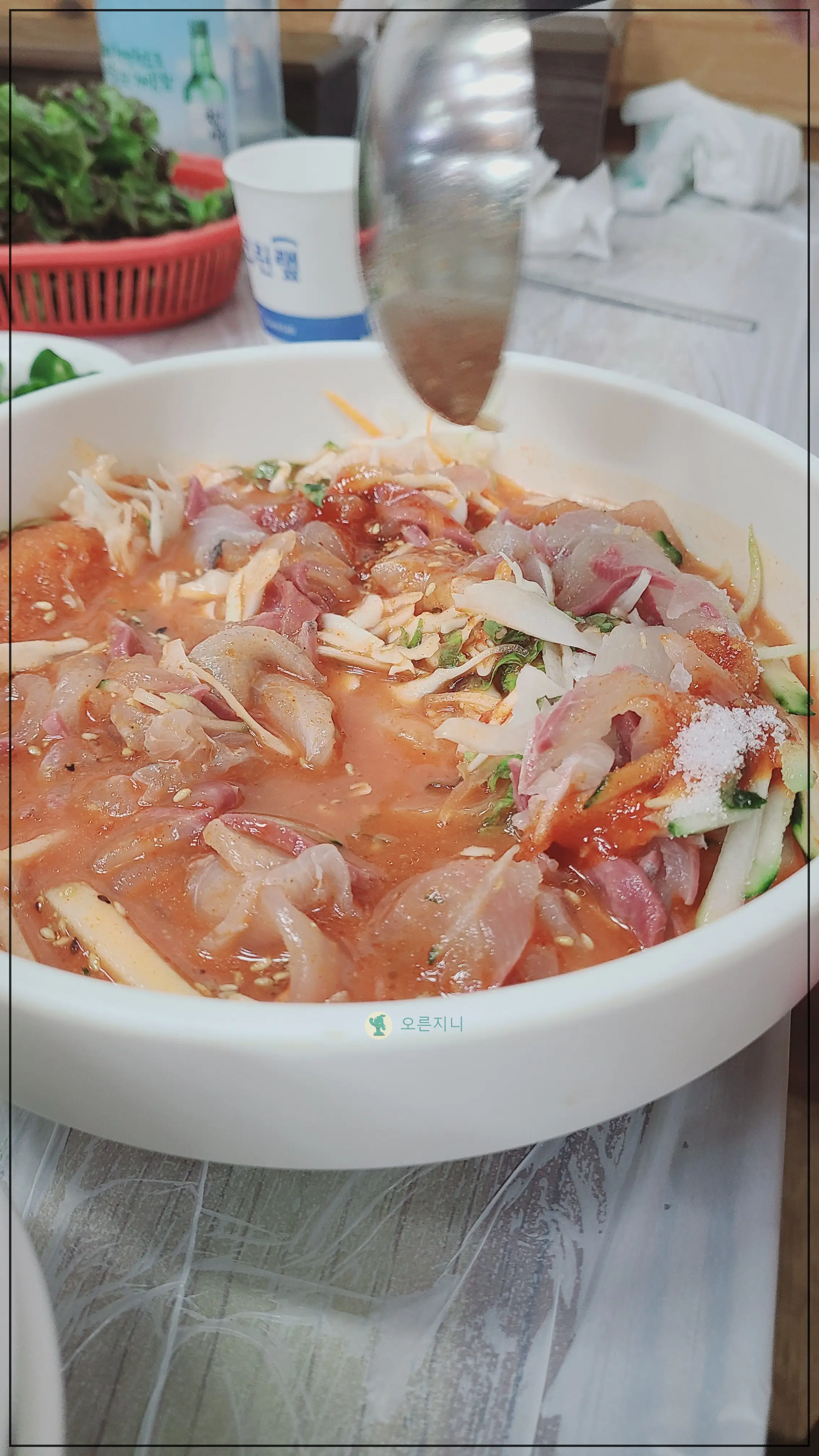 묵호항-풍어회도매센터-상차림-물회서비스