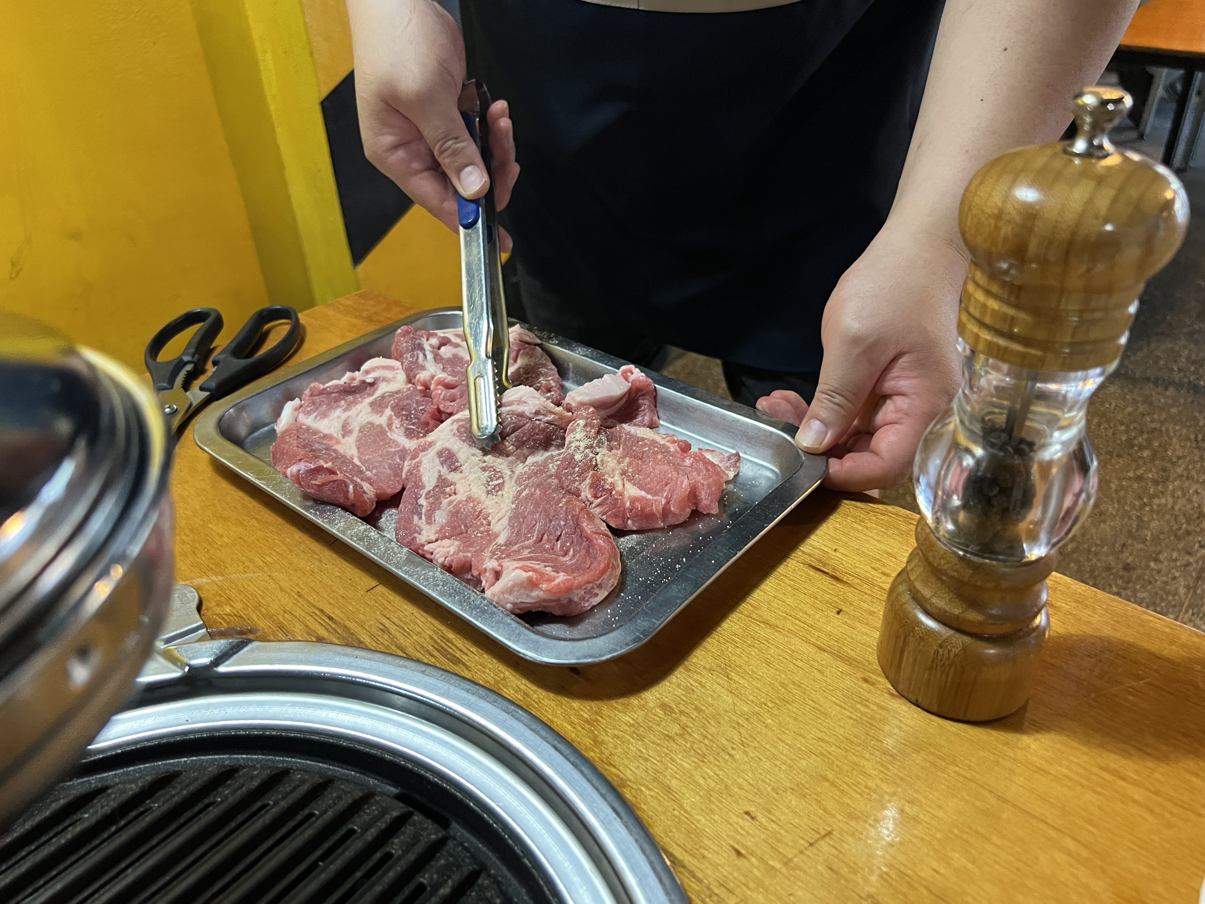 고기 구워주는 집 포크래인