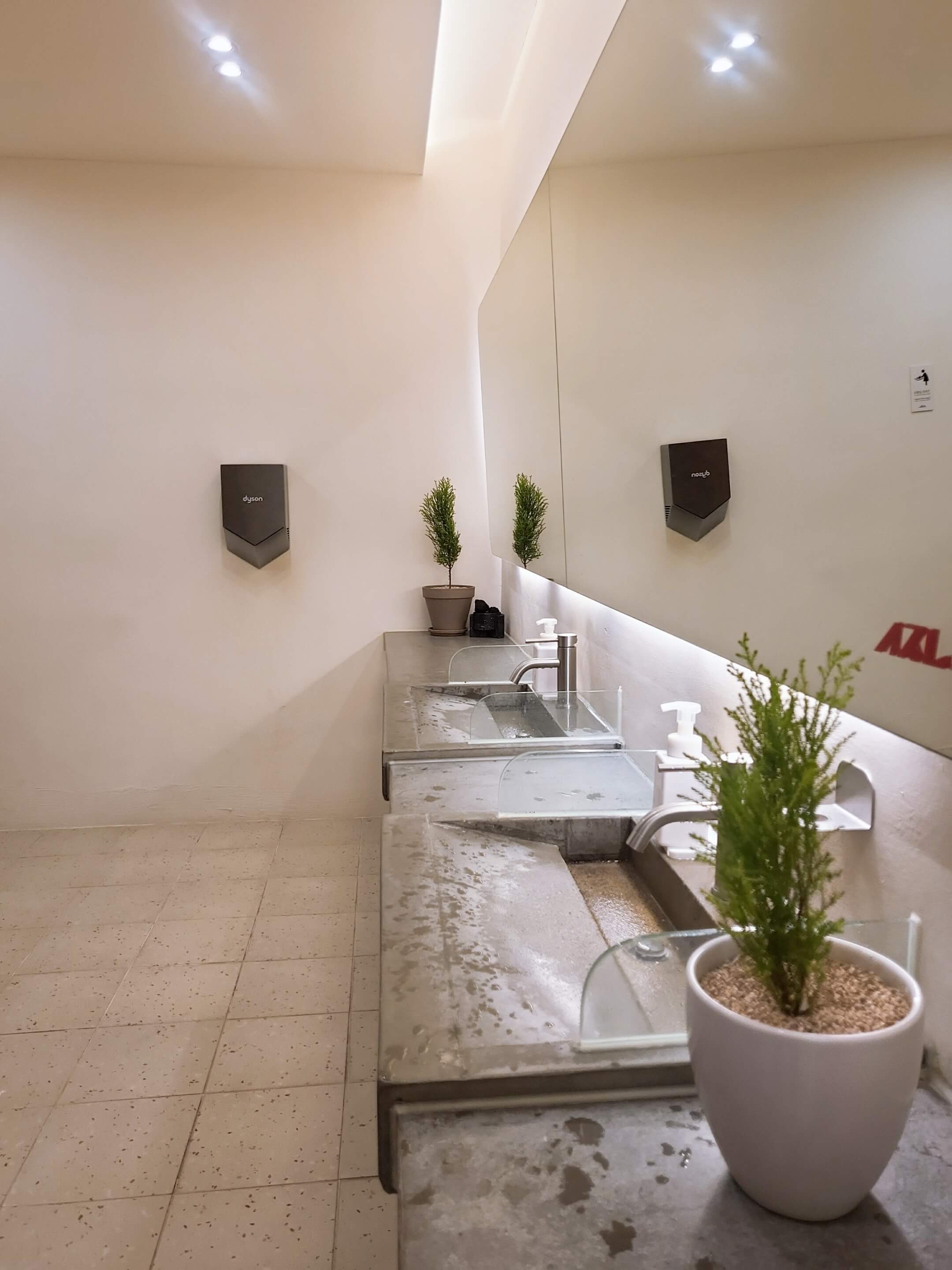 슬지제빵소 화장실