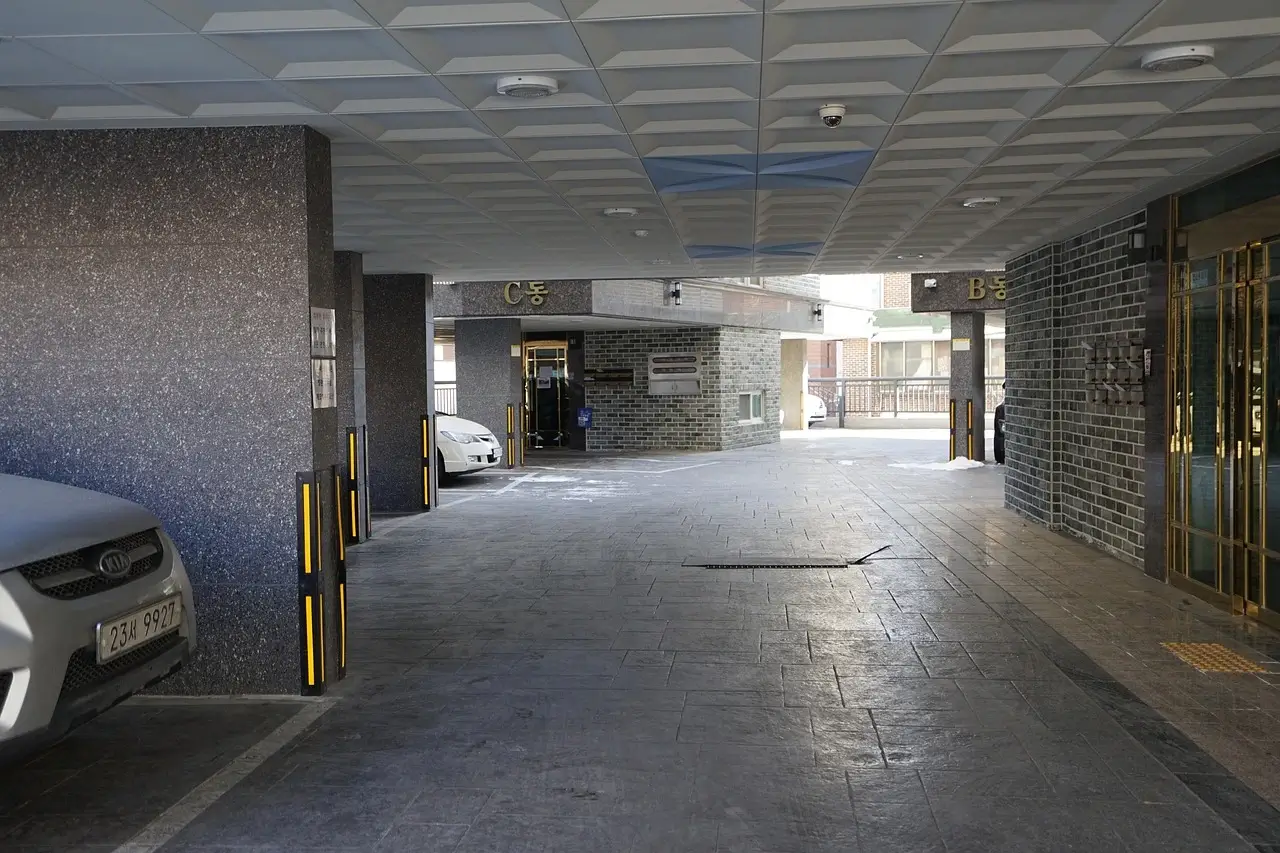 주차장 접촉사고