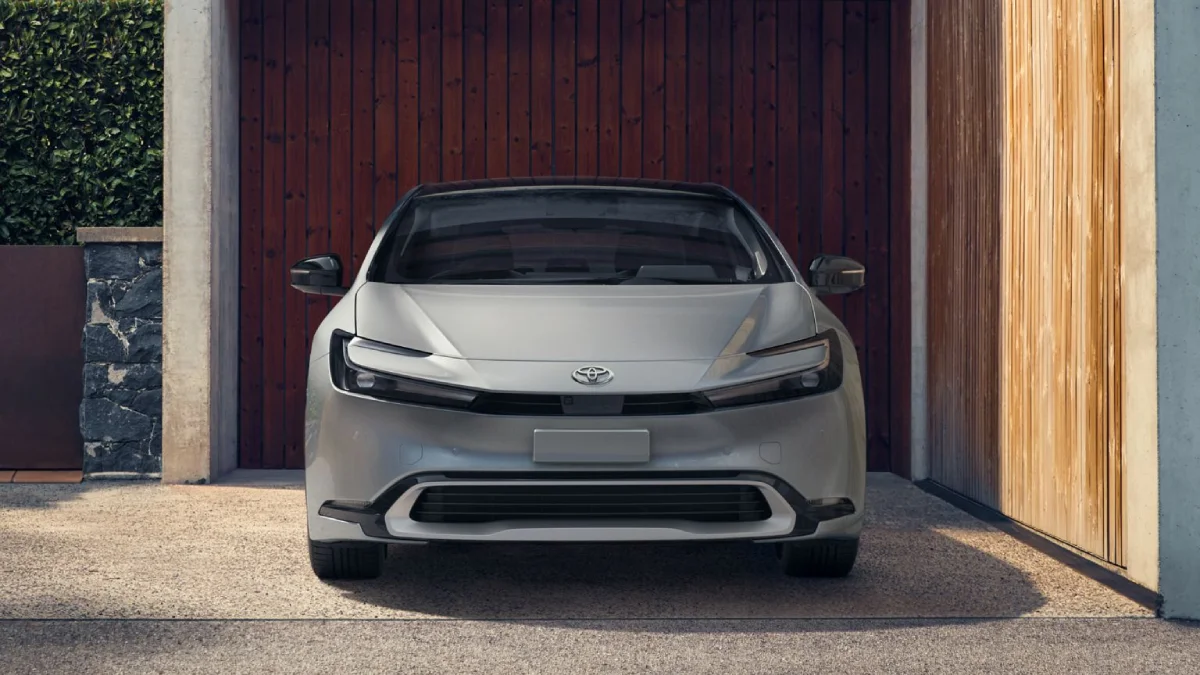 토요타 프리우스 5세대 전면