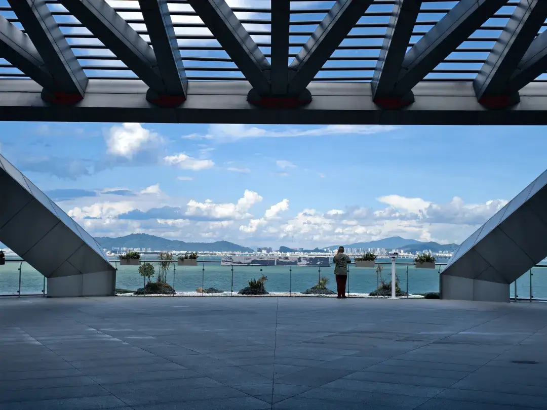 세계 최고 난이도의 &lsquo;심중터널(深中通道)&rsquo;&hellip; 바다 위에서 바다 아래로, 서인공도(西人工岛) 전면 공개