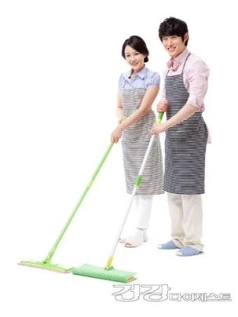 허리 보호 청소자세와 무릎 부담 줄이는 도구 추천_23