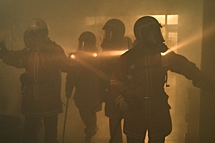 영화 소방관 소방관들이 처한 열악한 환경을 과장 없이 묘사